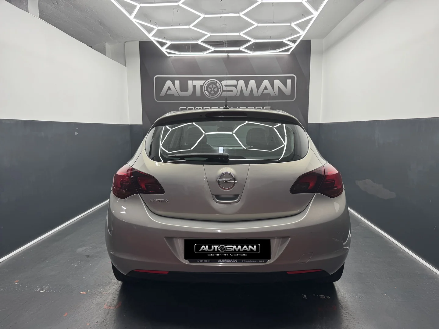 OPEL ASTRA COSMO 2010 Gasolina Marrón - Imagen 6 de 49